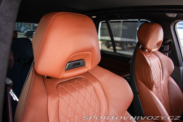 BMW X5 M60i xDrive 390kw výfuk 2023