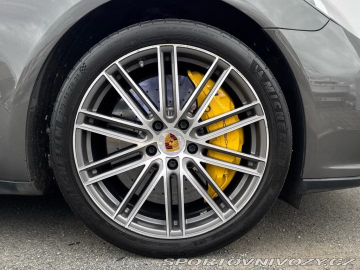 Porsche Panamera Turbo S ST záruka 2029 2018