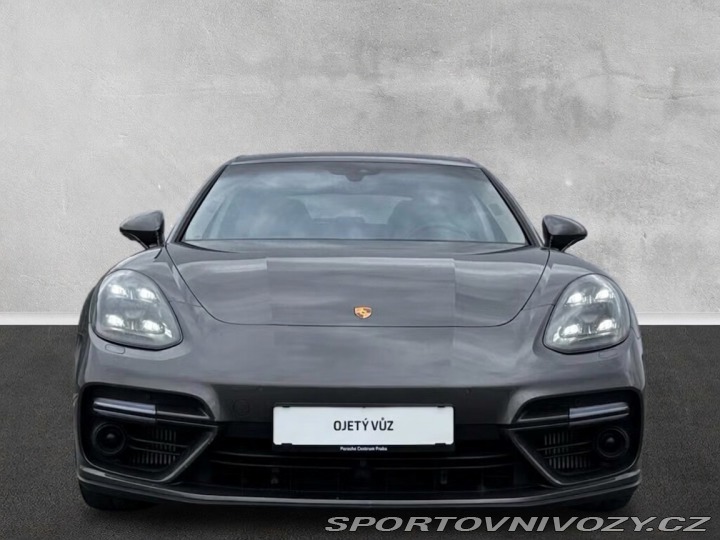 Porsche Panamera Turbo S ST záruka 2029 2018