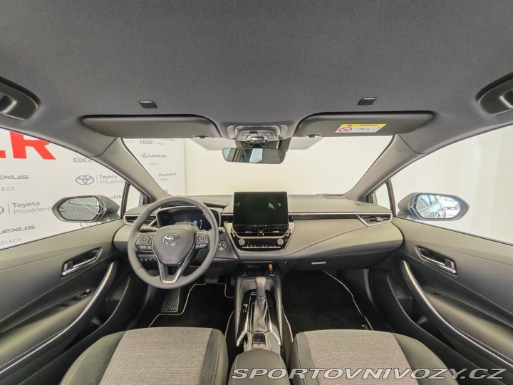 Toyota Corolla 2.0 Hybrid e-CVT Style 1800