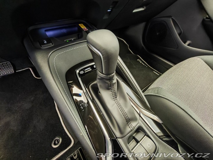 Toyota Corolla 2.0 Hybrid e-CVT Style 2026
