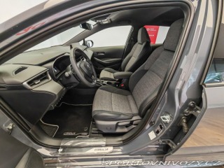 Toyota Corolla 2.0 Hybrid e-CVT Style 1800