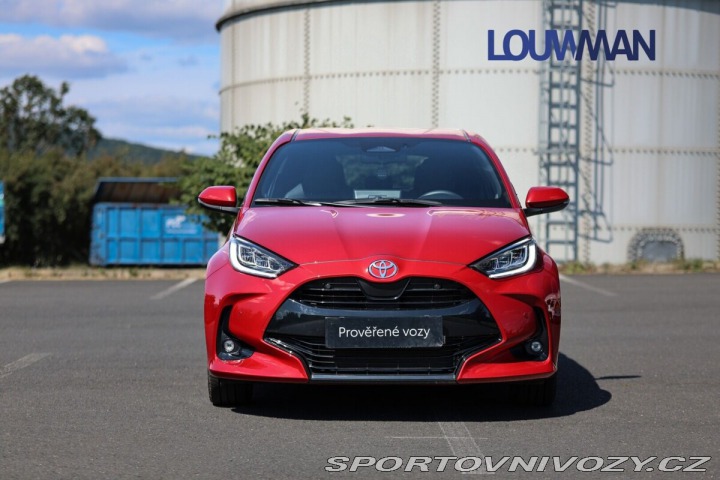 Toyota Yaris 1.5 HEV CVT EXECUTIVE 1800