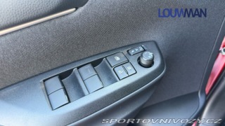 Toyota Yaris 1.5 HEV CVT EXECUTIVE 1800