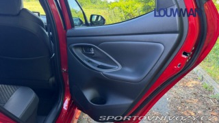 Toyota Yaris 1.5 HEV CVT EXECUTIVE 1800