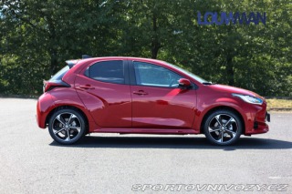 Toyota Yaris 1.5 HEV CVT EXECUTIVE 1800