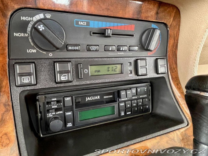 Jaguar XJ 3.6 Sovereign*1.majitel 1988