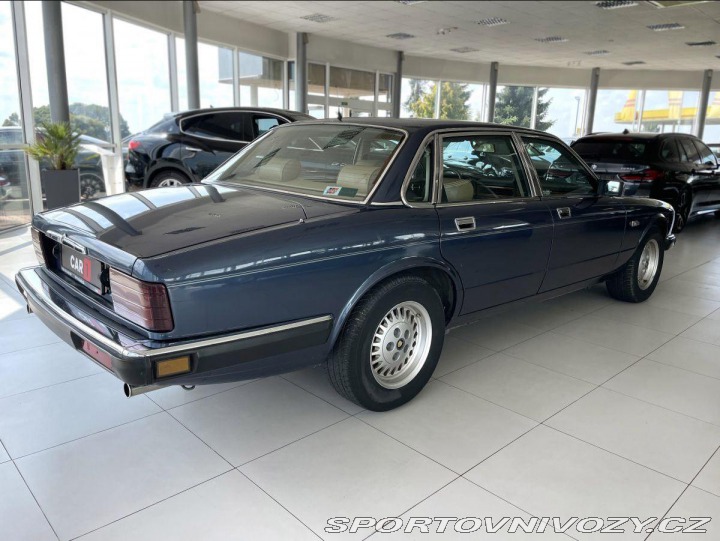Jaguar XJ 3.6 Sovereign*1.majitel 1988