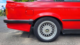 BMW 3 E30 320i 1990