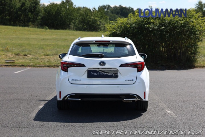 Toyota Corolla 2.0 HEV e-CVT COMFORT TEC 2025