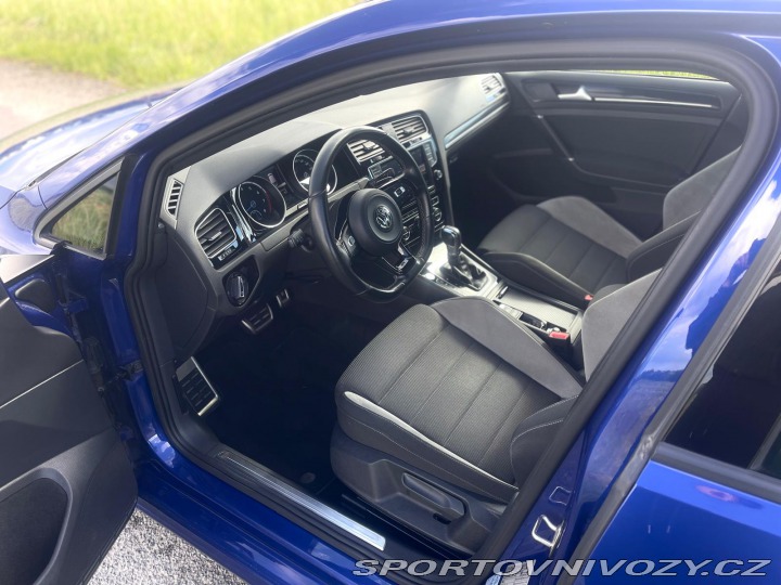 Volkswagen Golf R 2014