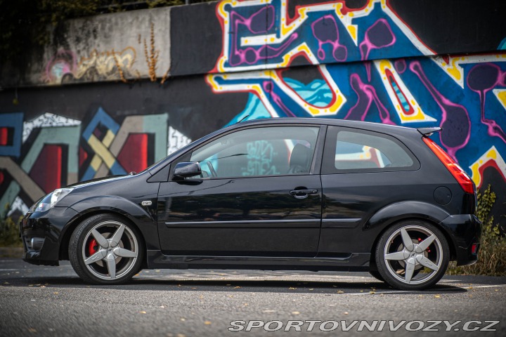 Ford Fiesta ST  2005
