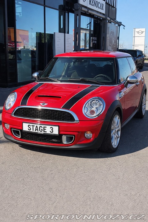 Mini Cooper JOHN COOPER WORKS 2011