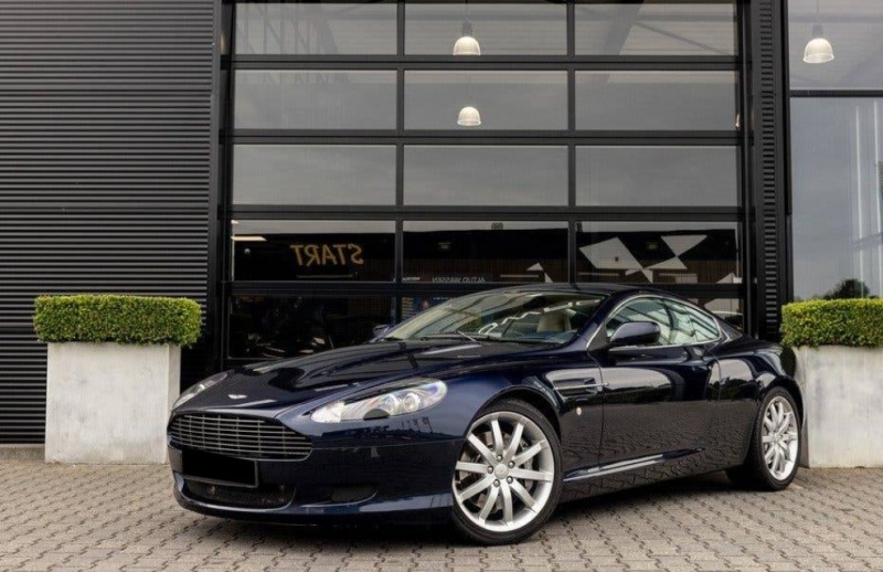 Aston Martin DB9