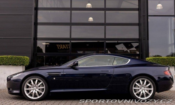 Aston Martin DB9 2005