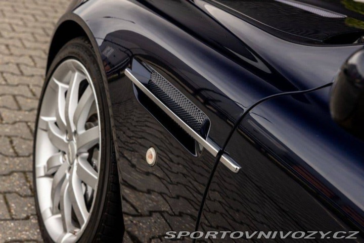 Aston Martin DB9 2005