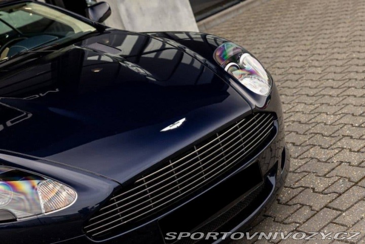 Aston Martin DB9 2005