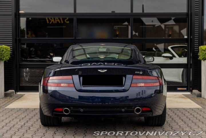 Aston Martin DB9 2005