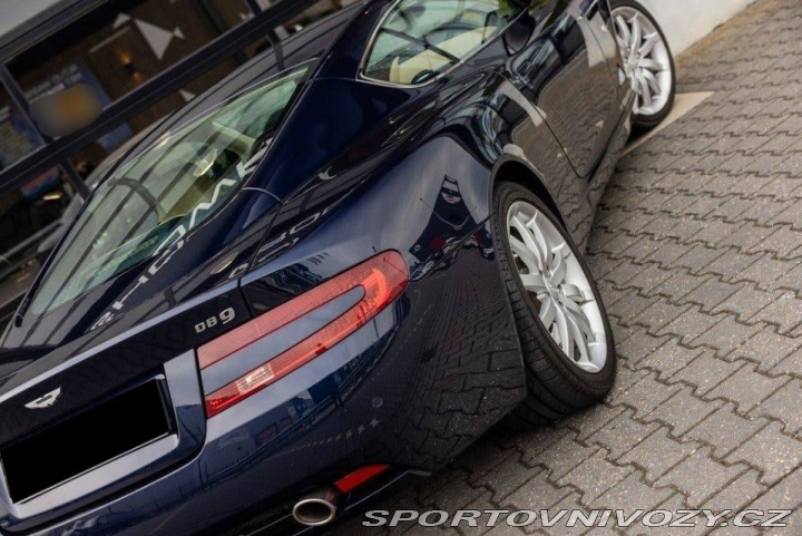 Aston Martin DB9 2005