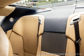 Aston Martin DB9  2005