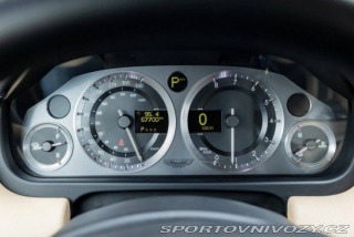 Aston Martin DB9  2005