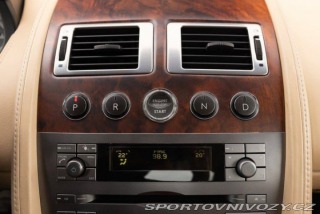 Aston Martin DB9  2005