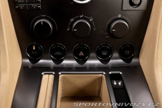 Aston Martin DB9  2005