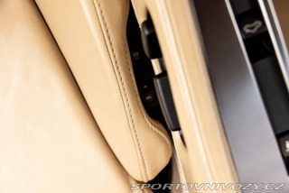 Aston Martin DB9  2005