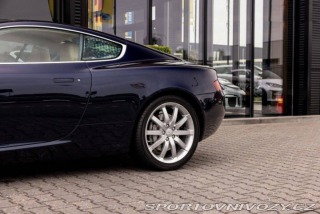 Aston Martin DB9  2005