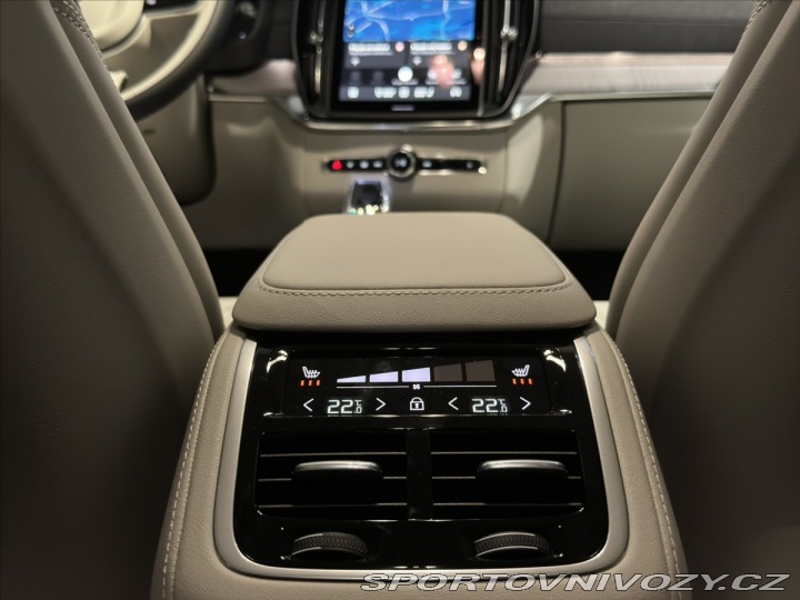 Volvo Ostatní modely XC90 2,0 T8 Plus Bright 2026