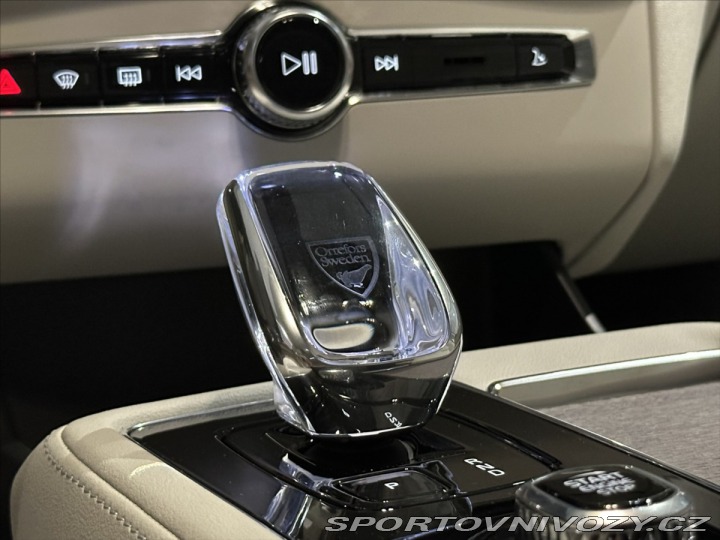 Volvo Ostatní modely XC90 2,0 T8 Plus Bright 2026