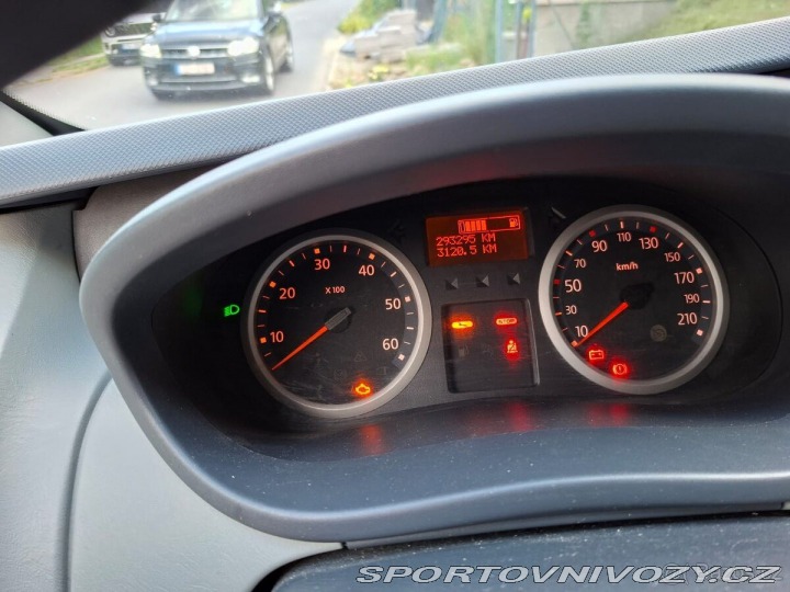 Renault Ostatní modely Trafic 2,5   dCi 107 kW, 9 míst, 1800