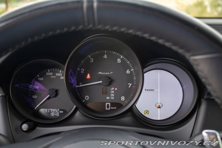 Porsche Macan T PDK 195 kw / FINANCOVA 2022