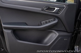 Porsche Macan T PDK 195 kw / 1. Majite 2022