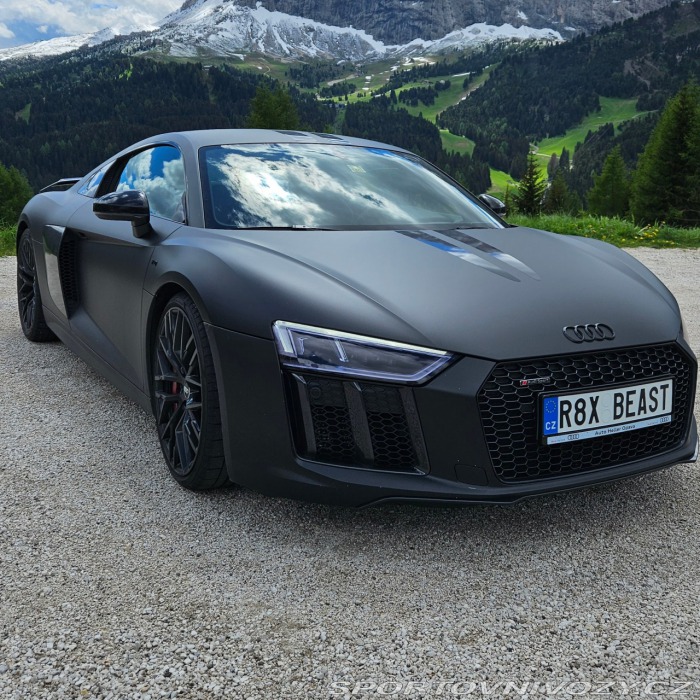 Audi R8 R8 V10 RWS 1 z 999 ks
