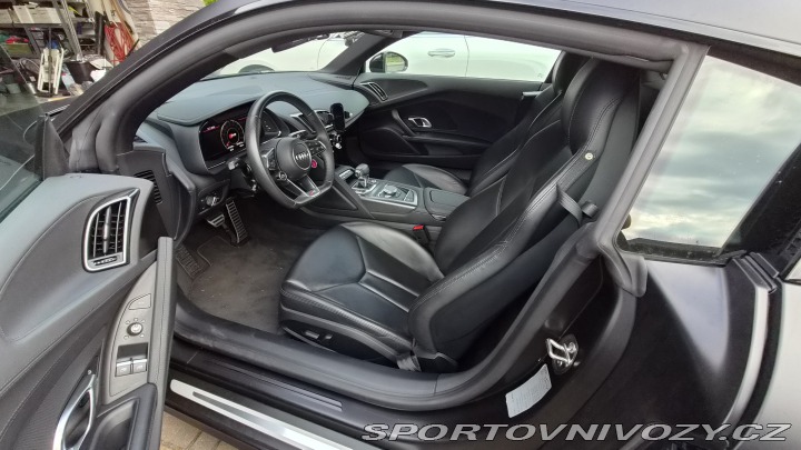 Audi R8 R8 V10 RWS 1 z 999 ks 2018