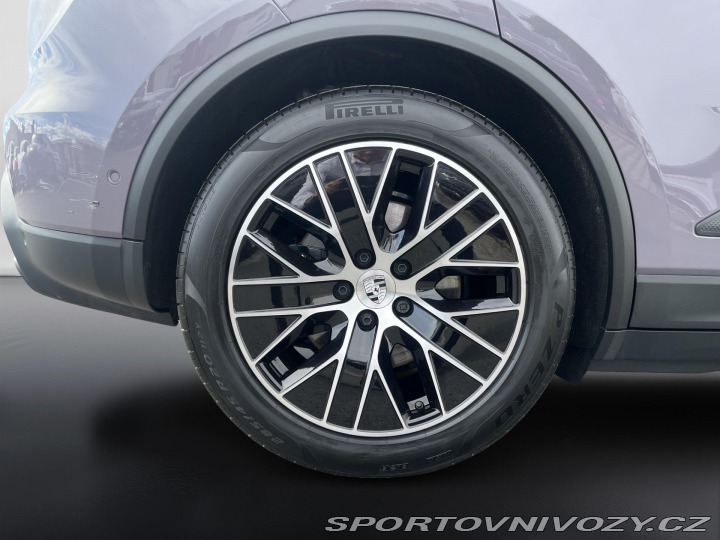 Porsche Macan Electric 2025