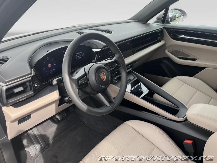 Porsche Macan Electric 2025