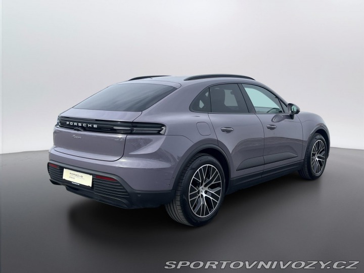 Porsche Macan Electric 2025