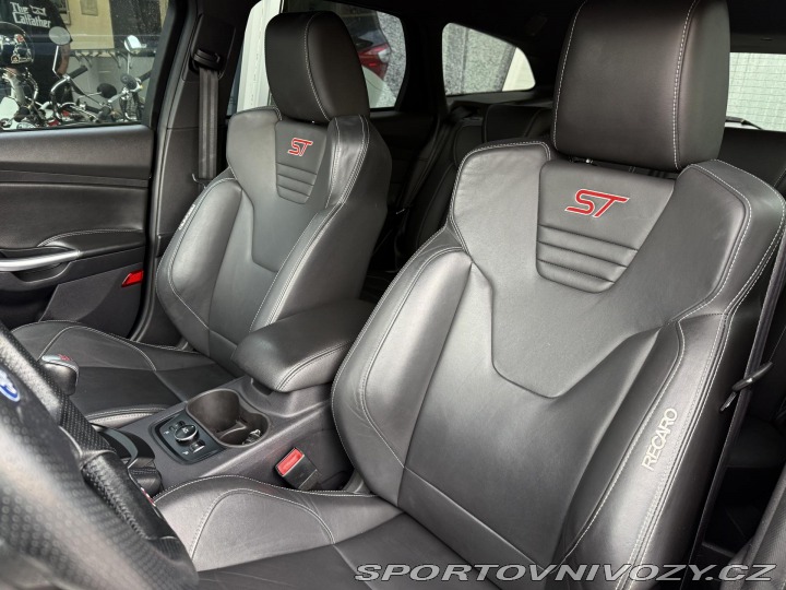 Ford Focus ST 2,0i 184kW ST REZERVACE 2013