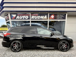 Ford Focus ST 2,0i 184kW ST REZERVACE 2013