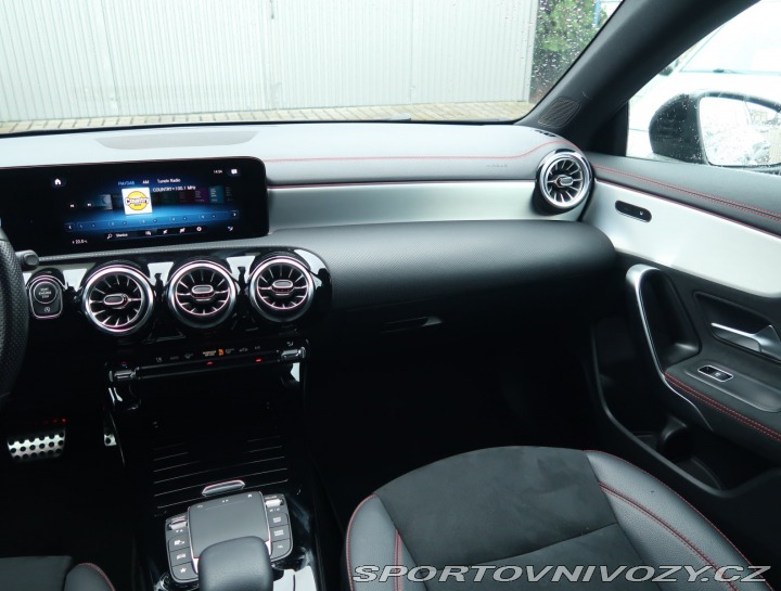 Mercedes-Benz CLA AMG Paket 200 2022