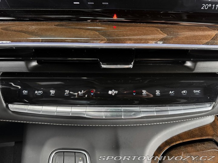 Ostatní značky Ostatní modely Cadillac Escalade 6.2 V8 AWD ESV SPORT PLAT 2022