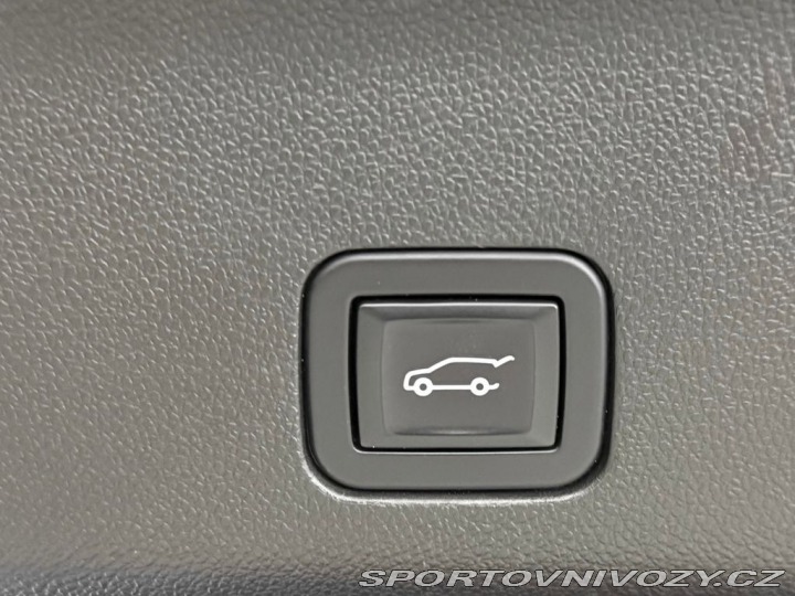 Ostatní značky Ostatní modely Cadillac Escalade 6.2 V8 AWD ESV SPORT PLAT 2022