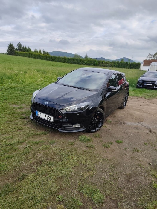 Ford Focus ST st 184kw benzín rv.2018