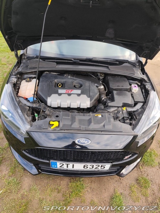 Ford Focus ST st 184kw benzín rv.2018 2018