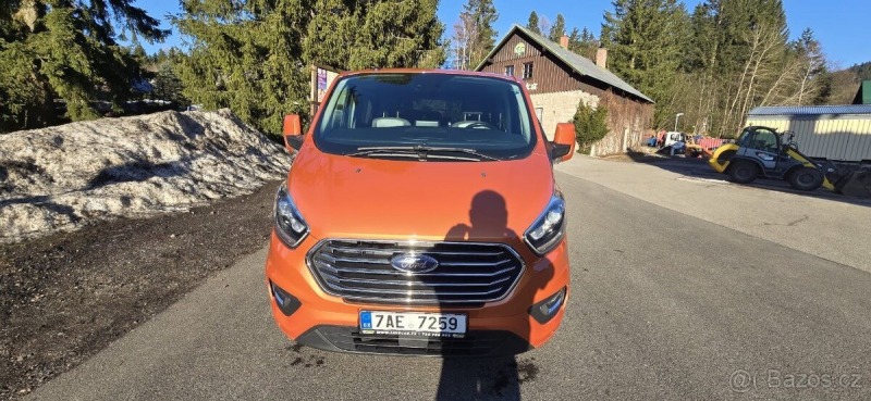 Ford Ostatní modely Tourneo Custom 2,0 TDCi 130 k – 9 míst