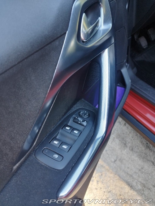 Peugeot Ostatní modely 2008 2,0 i. 81 kW. 1800
