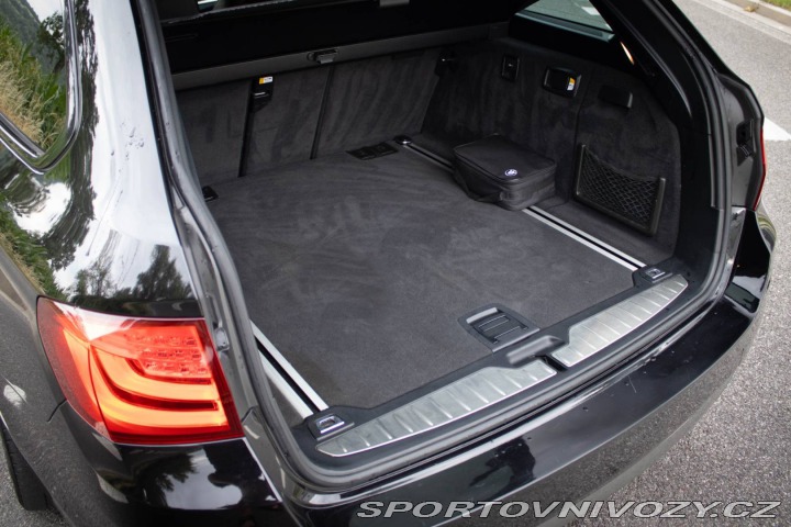 BMW 5 Touring M550d xDrive / A 2013