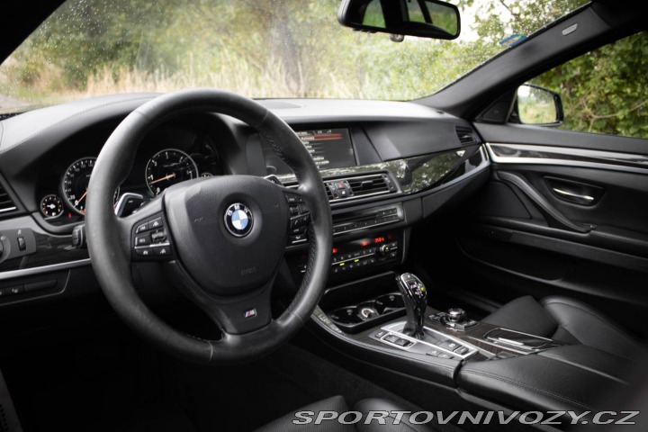 BMW 5 Touring M550d xDrive / A 2013